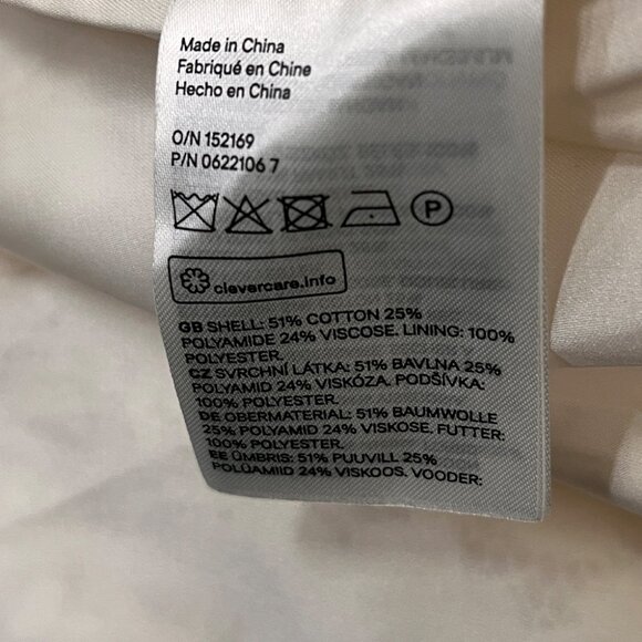 Chic 1990s Vintage Ivory Lace Maxi Dress - Embrace Retro Glamour - Picture 4 of 5